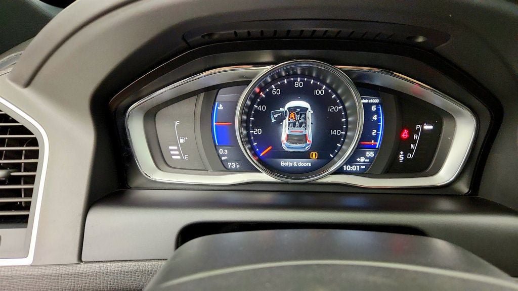 Used 2017 Volvo XC60 T6 R-Design w/ Climate Package AWD/4WD image 15