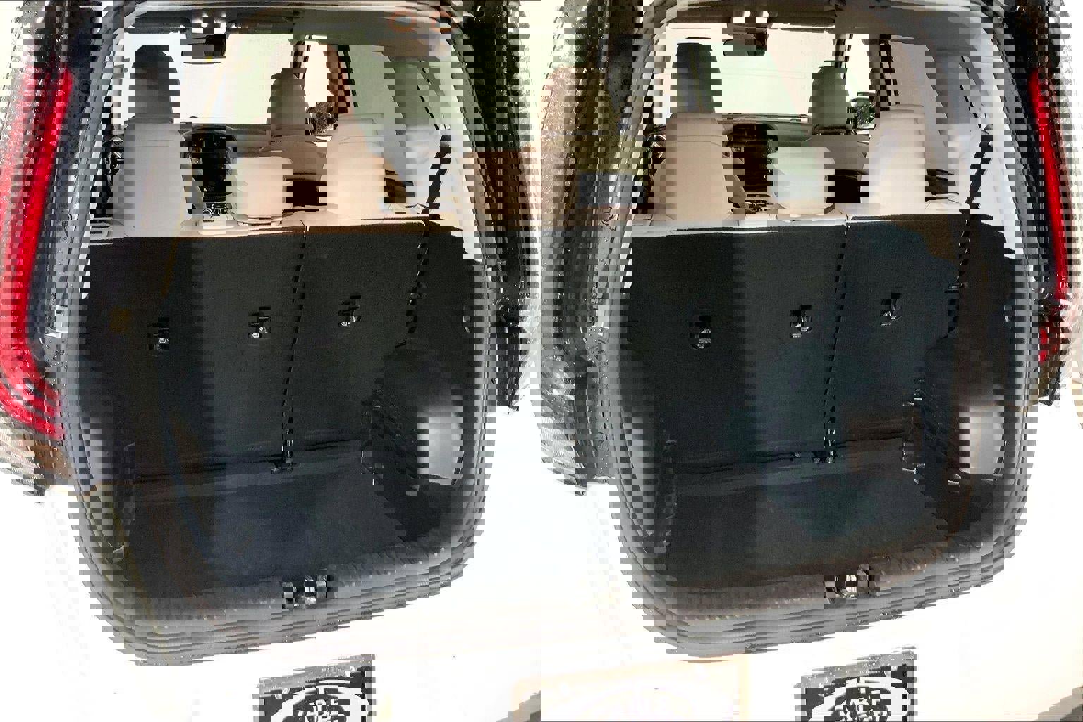 Used 2025 Kia Soul LX FWD image 4