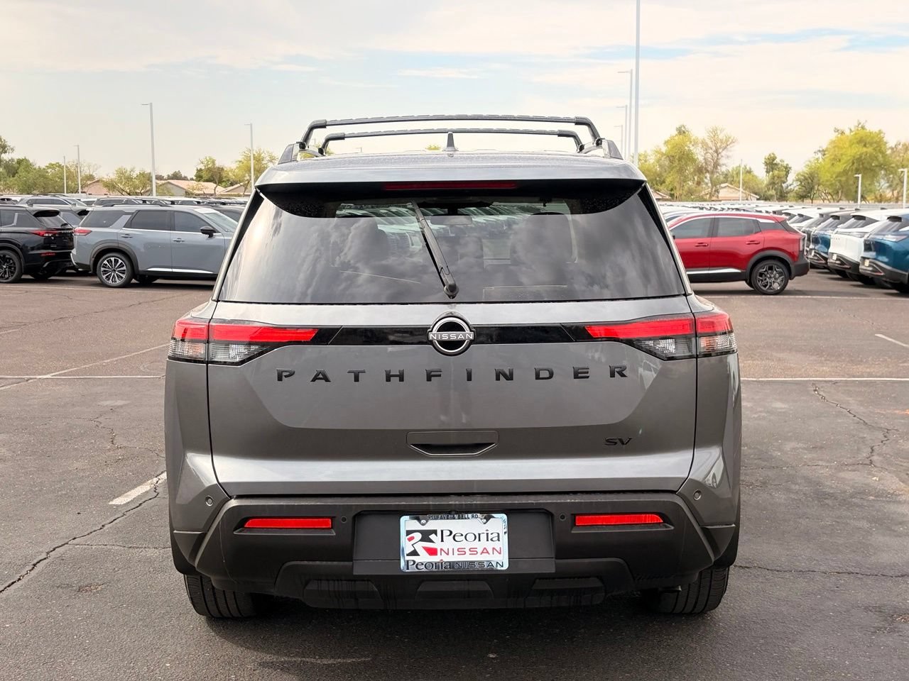 Certified 2022 Nissan Pathfinder SV w/ SV Black Package FWD image 5
