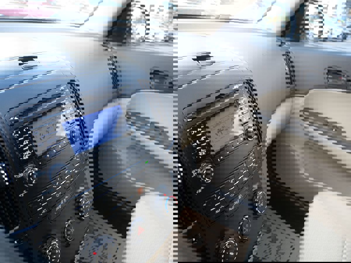 Used 2012 Hyundai Elantra GLS image 13