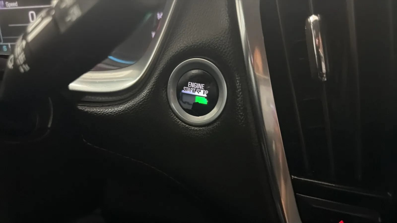 Used 2018 Chevrolet Traverse LT FWD image 15