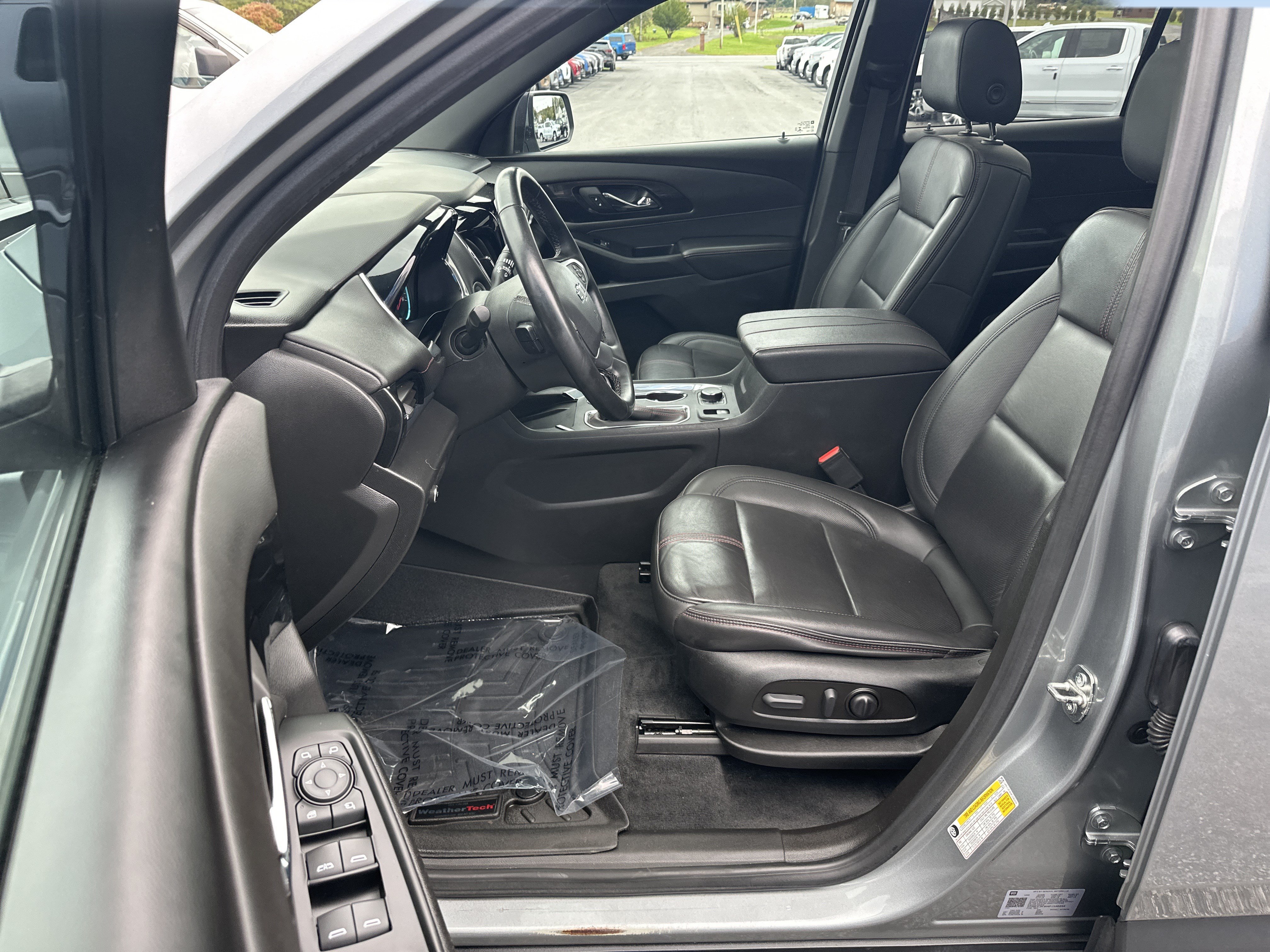 Certified 2023 Chevrolet Traverse RS AWD/4WD image 9