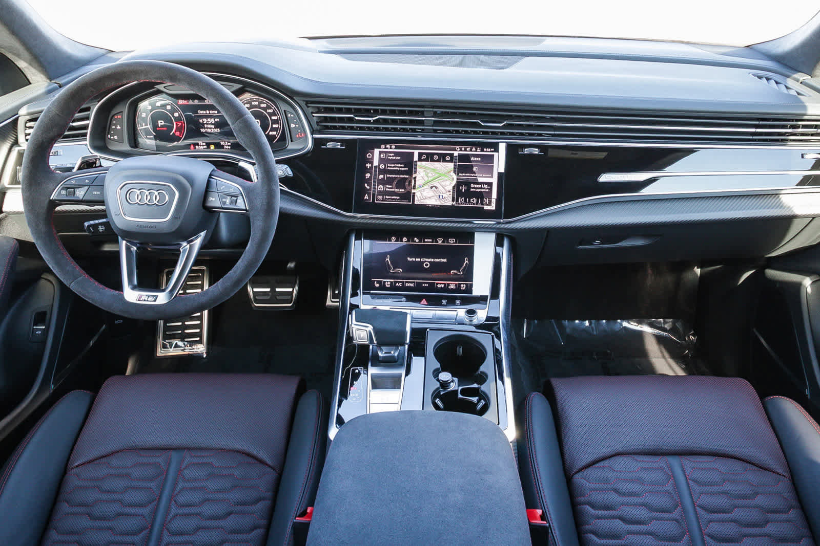 New 2025 Audi RS Q8 performance image 11