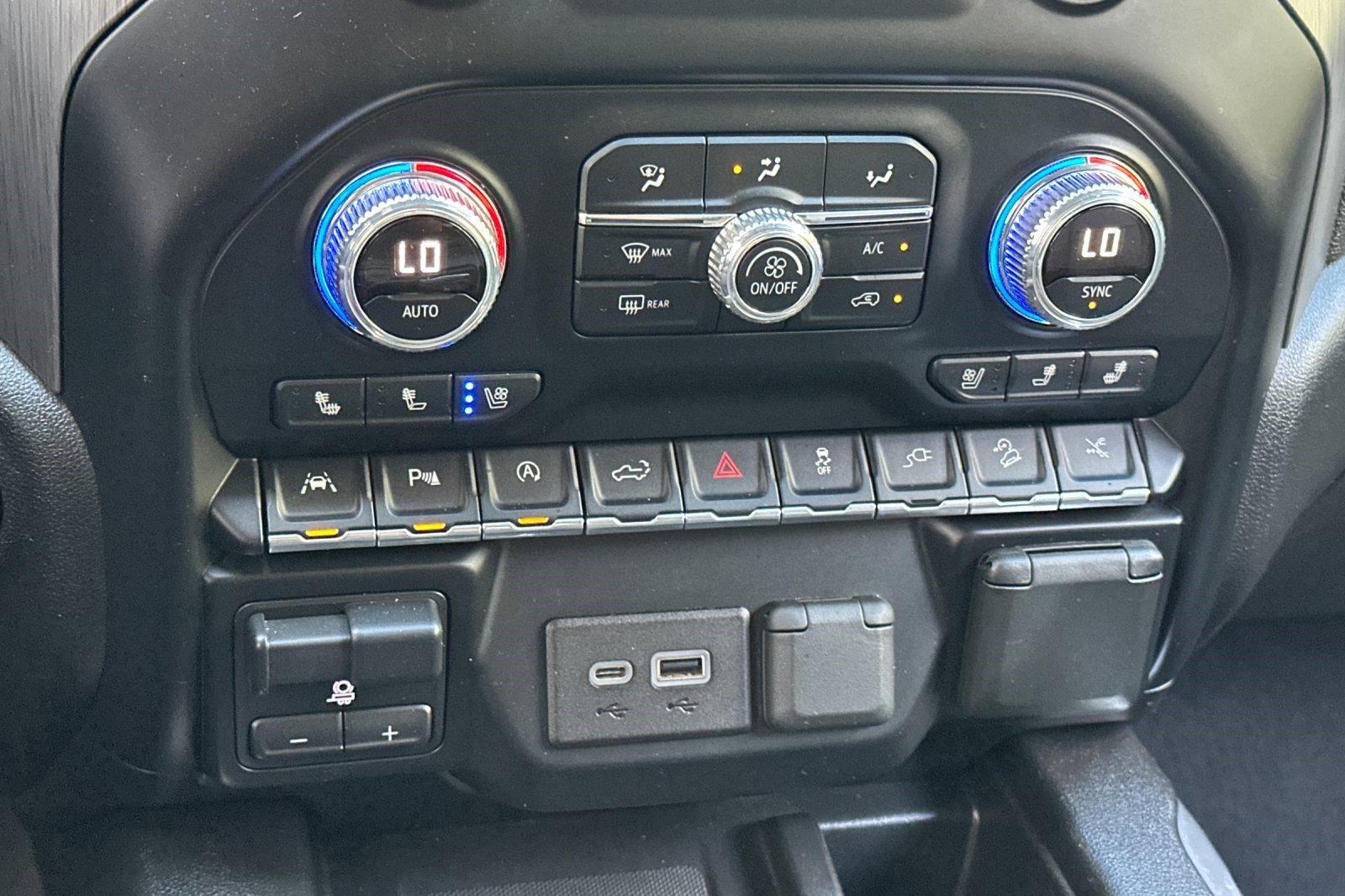 Used 2019 GMC Sierra 1500 Denali w/ Denali Ultimate Package image 17