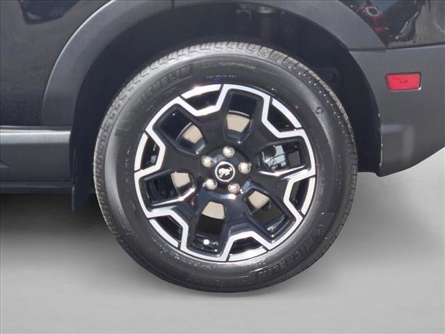 New 2025 Ford Bronco Sport Outer Banks w/ Outer Banks Tech Package+ AWD/4WD image 9