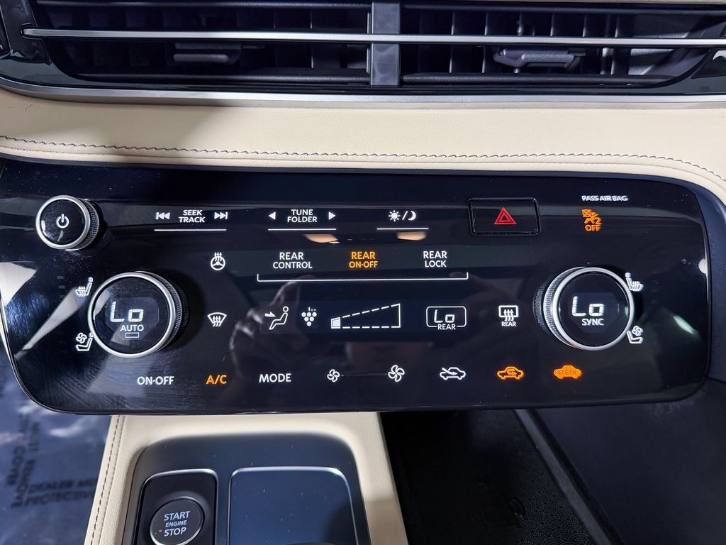 Used 2023 INFINITI QX60 Sensory w/ Cargo Package AWD/4WD image 19