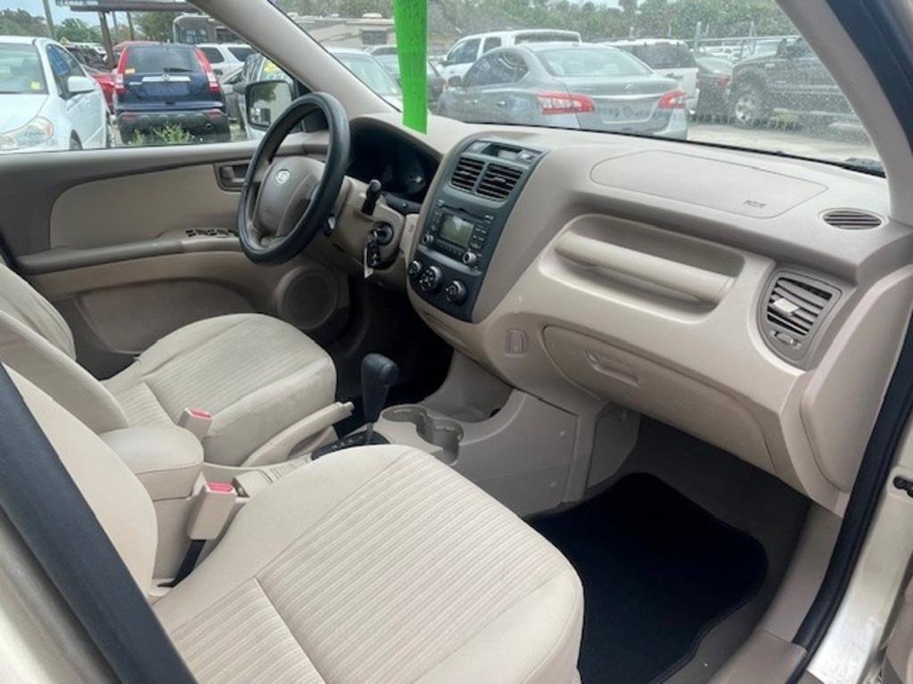 Used 2009 Kia Sportage LX image 12