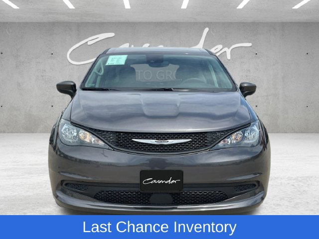 Used 2023 Chrysler Voyager LX FWD image 18