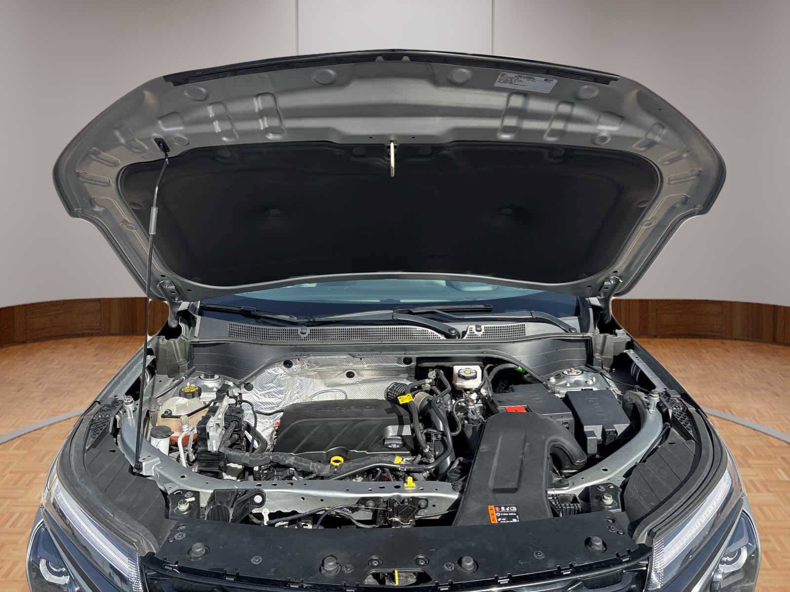 Used 2024 Chevrolet Trax RS w/ Driver Confidence Package image 17