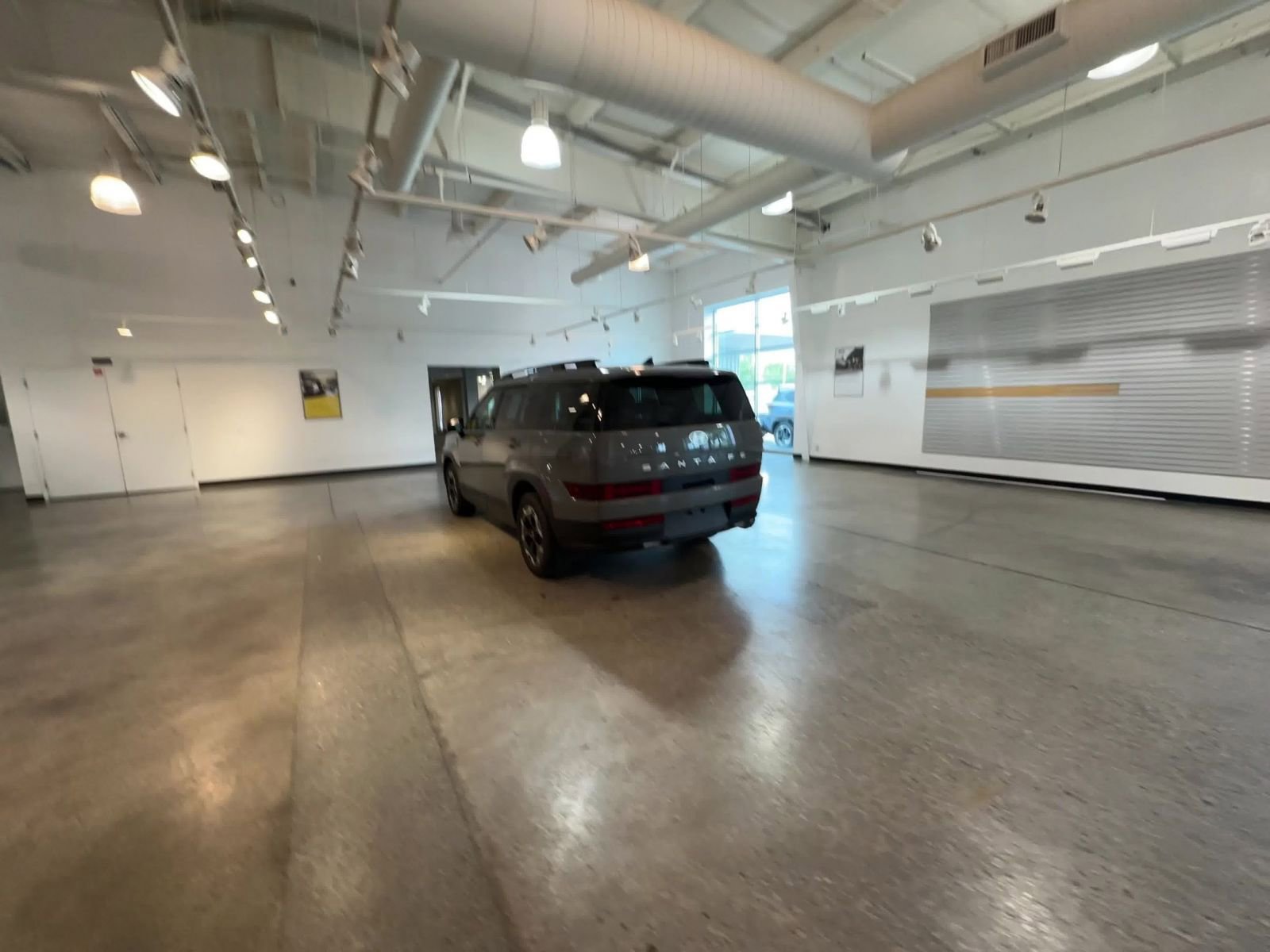 Used 2025 Hyundai Santa Fe SEL AWD/4WD image 16