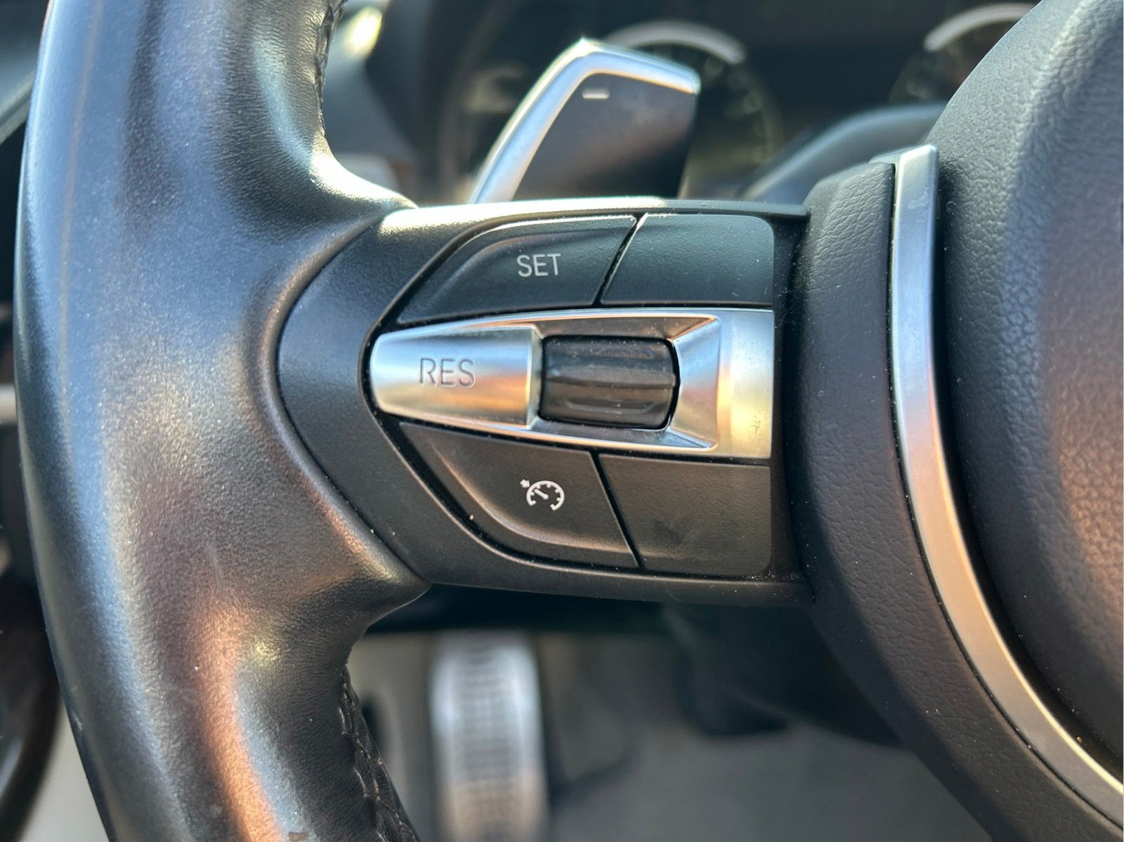 Used 2017 BMW 640i Convertible RWD image 15
