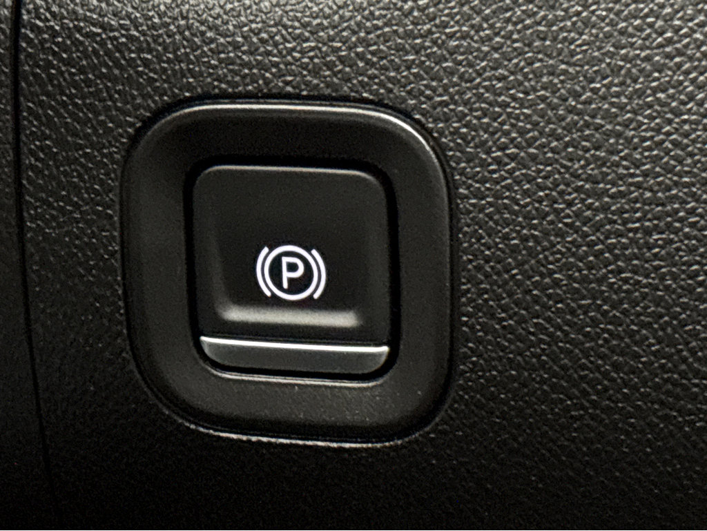 Used 2022 Chevrolet Silverado 1500 LTZ w/ Safety Package II image 31