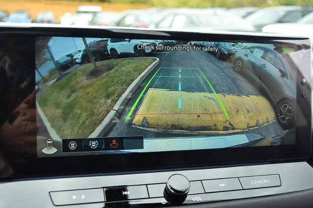 New 2026 Nissan Rogue Platinum w/ Platinum Premium Package image 16