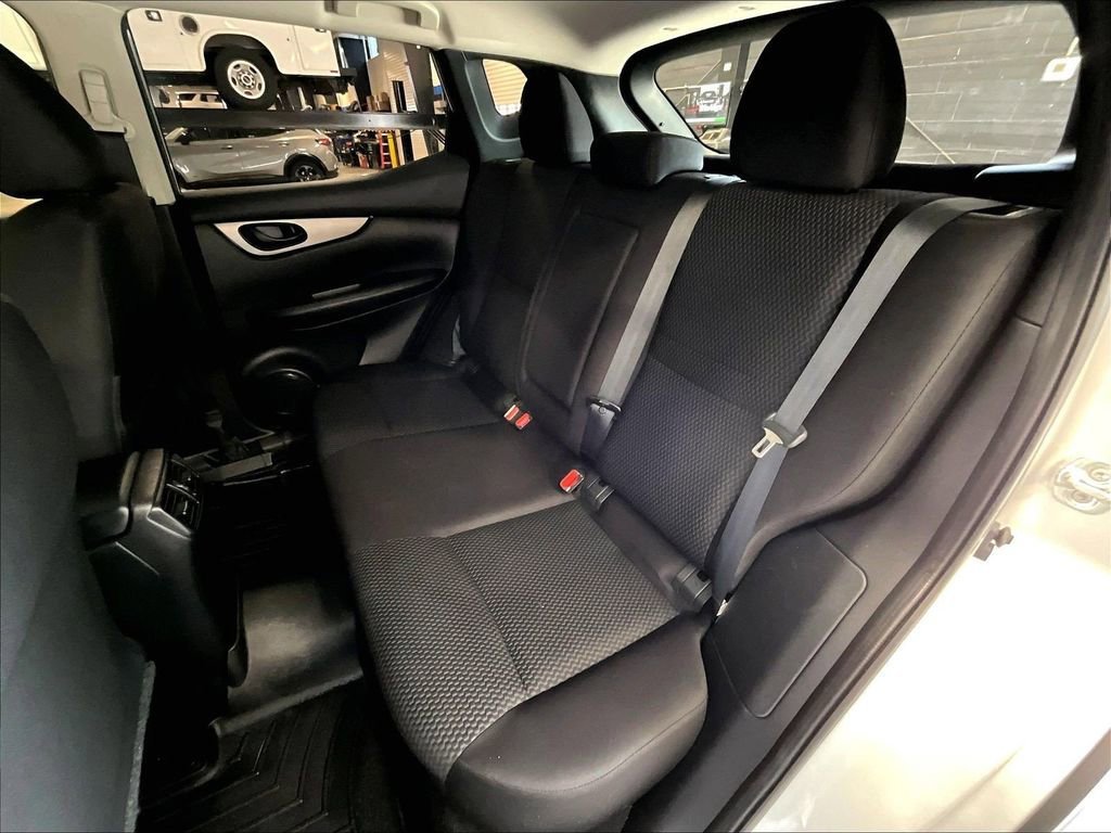 Used 2019 Nissan Rogue Sport S w/ Appearance Package AWD/4WD image 15