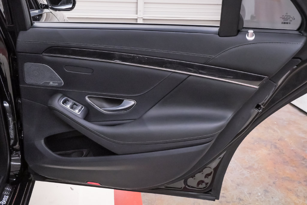 Used 2018 Mercedes-Benz S 560 Sedan image 29