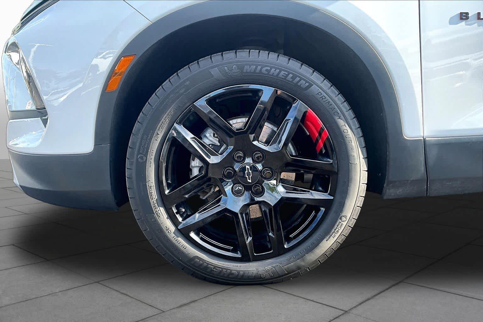 Used 2024 Chevrolet Blazer LT w/ Redline Edition AWD/4WD image 11