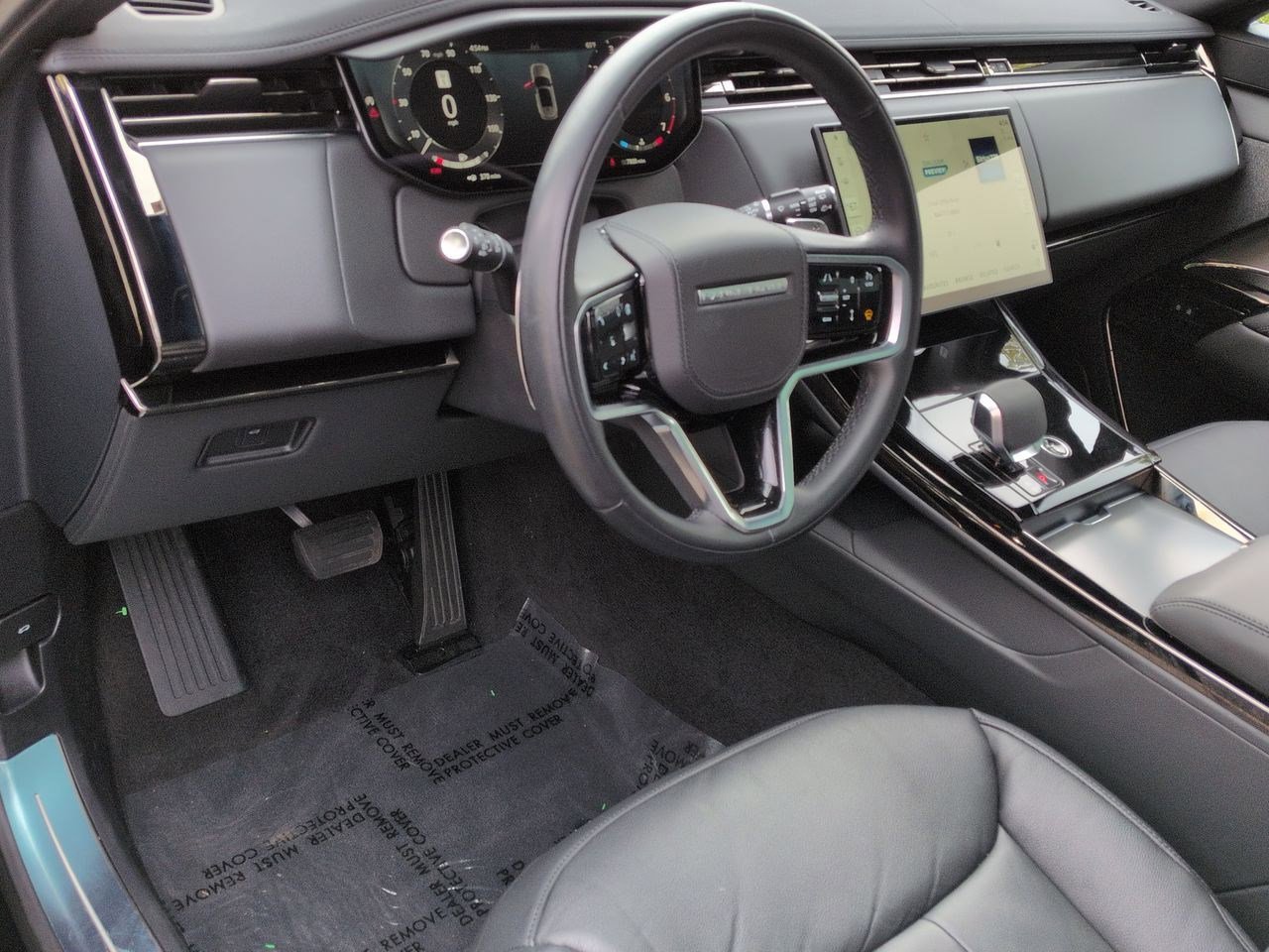 Certified 2025 Land Rover Range Rover Sport AWD/4WD image 9
