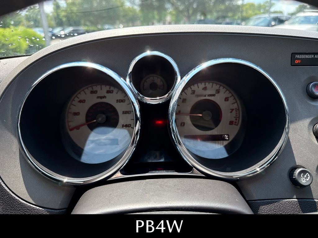 Used 2007 Pontiac Solstice Convertible w/ Premium Package RWD image 18