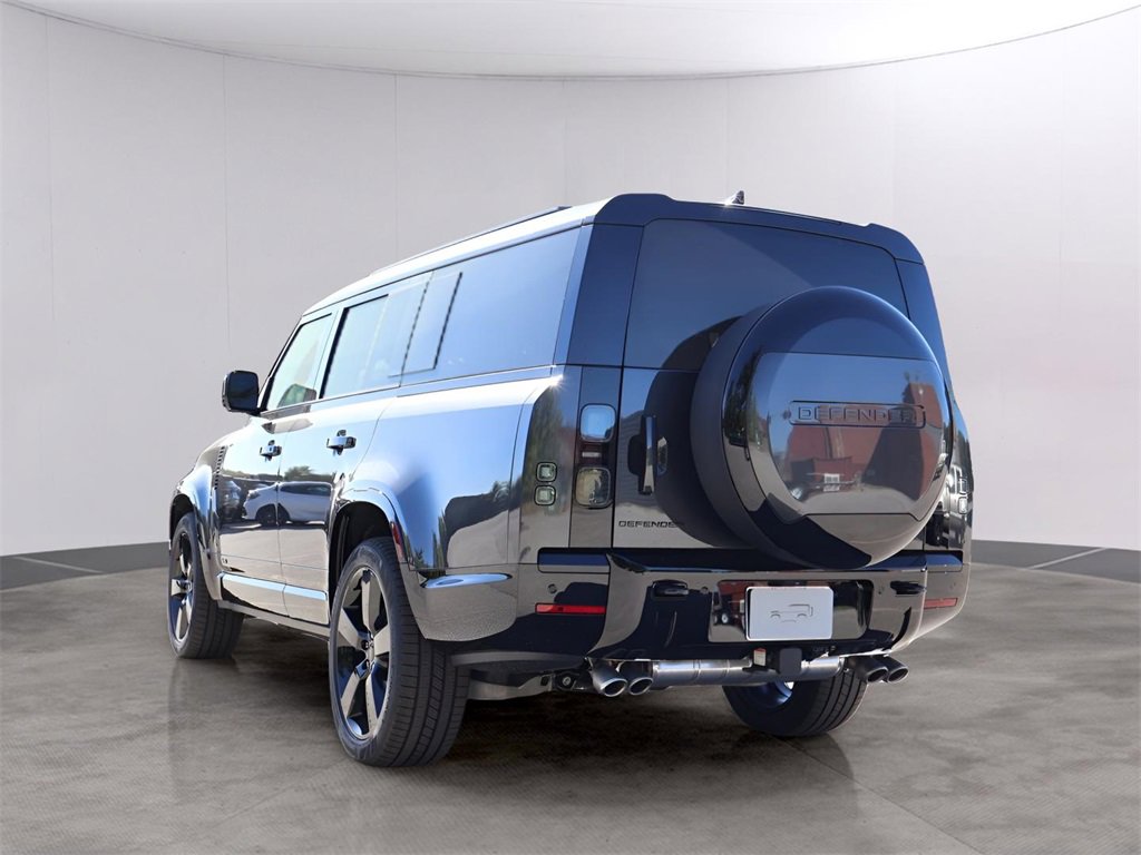 New 2026 Land Rover Defender 130 V8 image 7