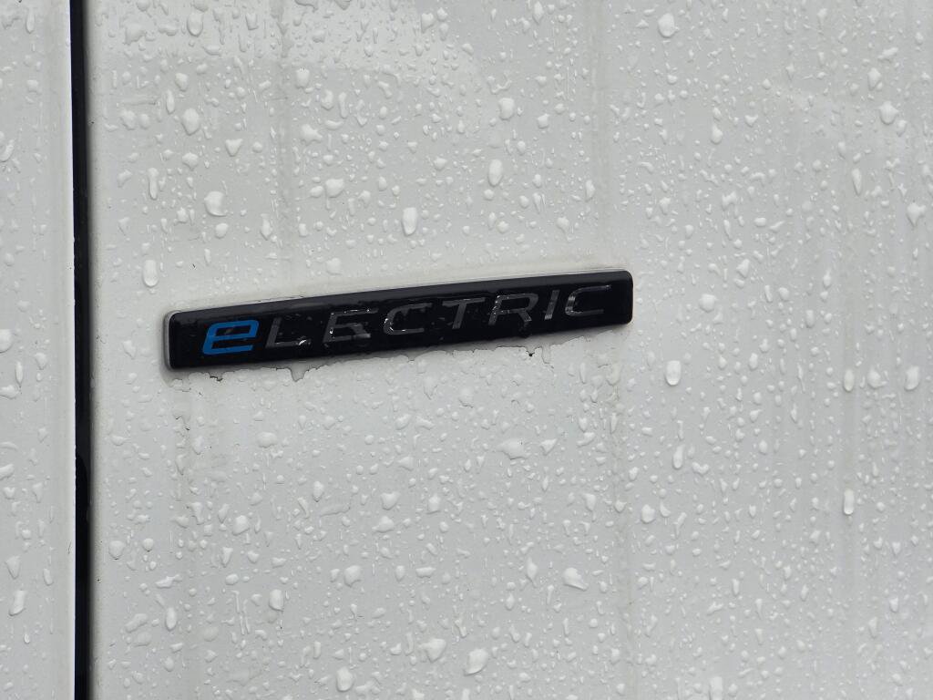 New 2025 Mercedes-Benz eSprinter 170 Cargo image 14