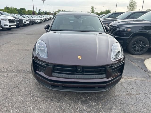 Used 2024 Porsche Macan AWD/4WD image 6
