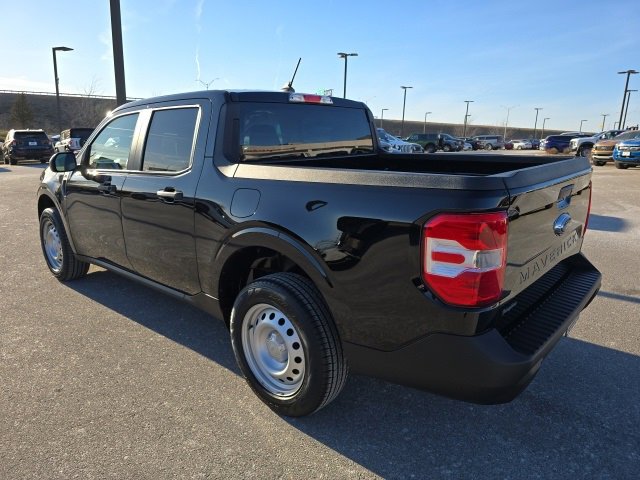 Certified 2022 Ford Maverick XL image 3