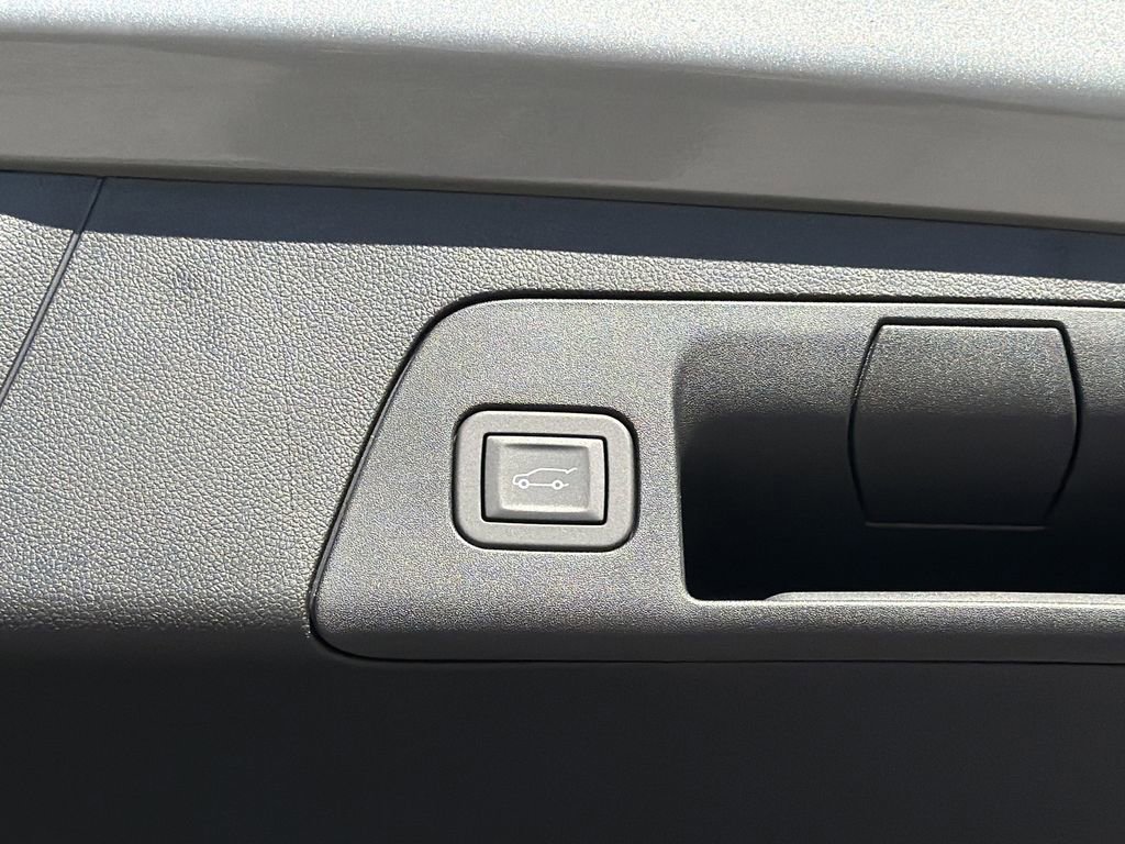 New 2026 Buick Envision Sport Touring image 18