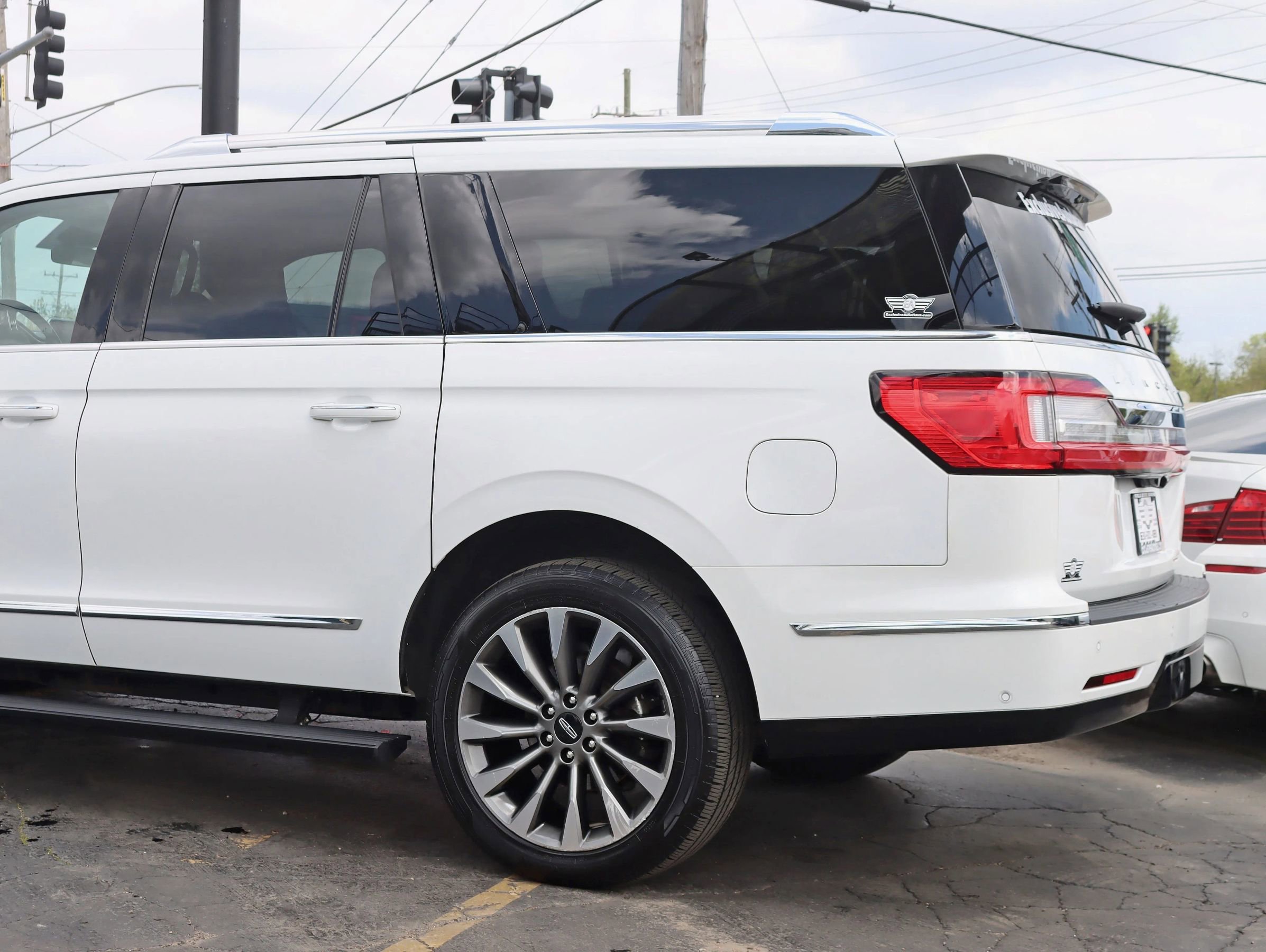 Used 2020 Lincoln Navigator L Reserve w/ Luxury Package AWD/4WD image 11