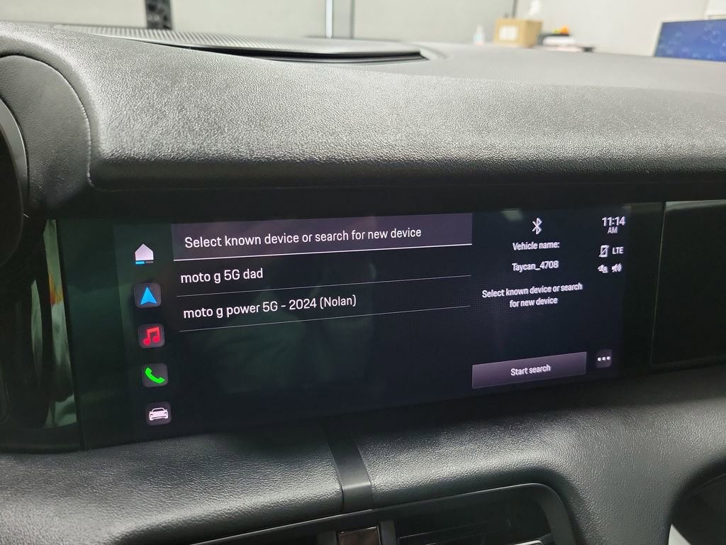 Used 2021 Porsche Taycan image 9