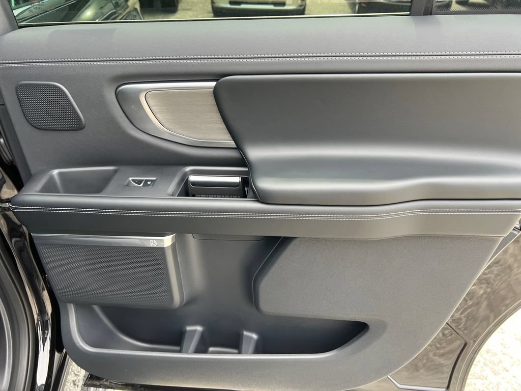 New 2026 Ford Expedition Max Platinum w/ Driver's Package AWD/4WD image 19