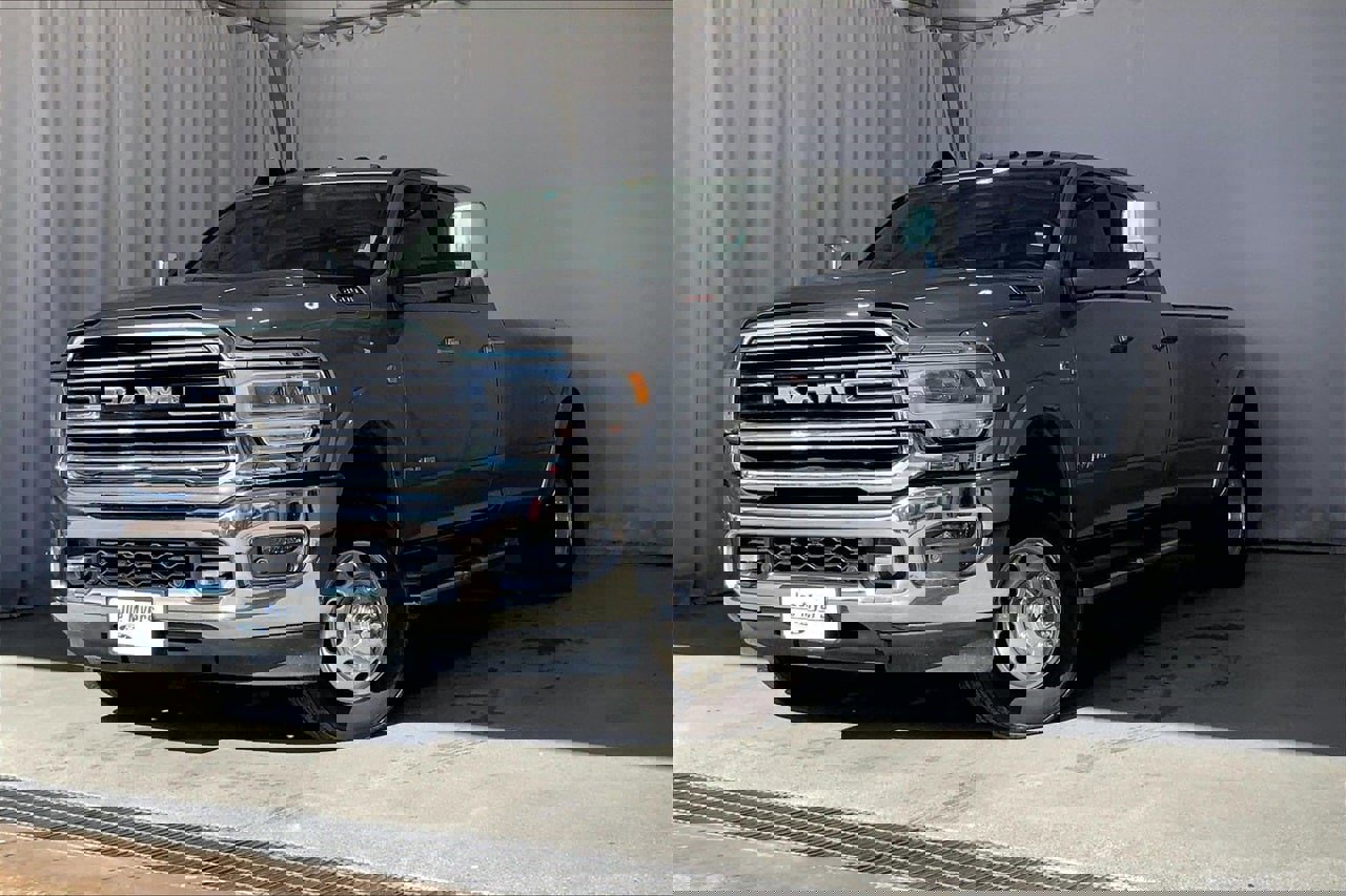 Used 2022 RAM 3500 Laramie image 2