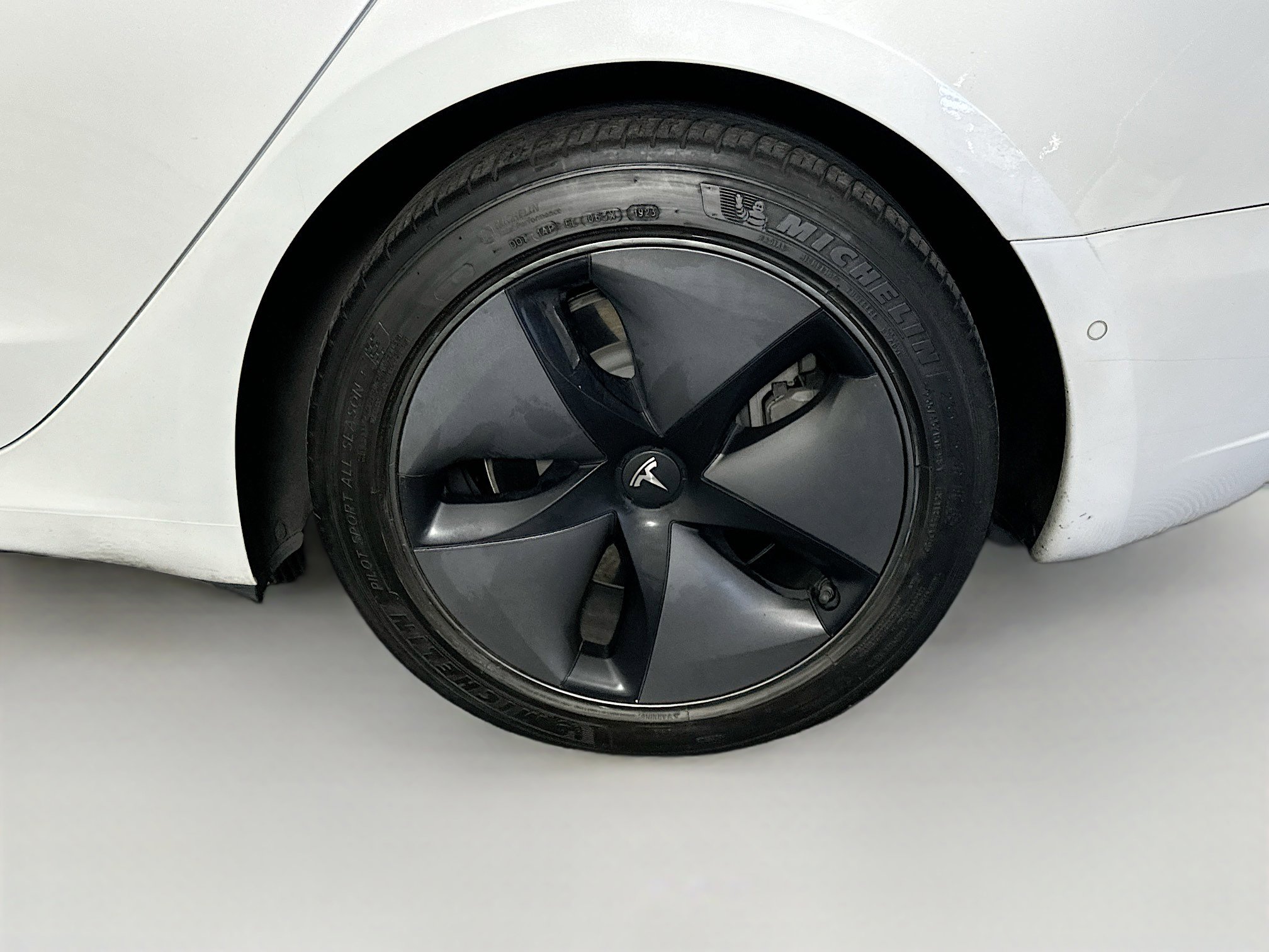 Used 2019 Tesla Model 3 Standard Range Plus RWD image 11
