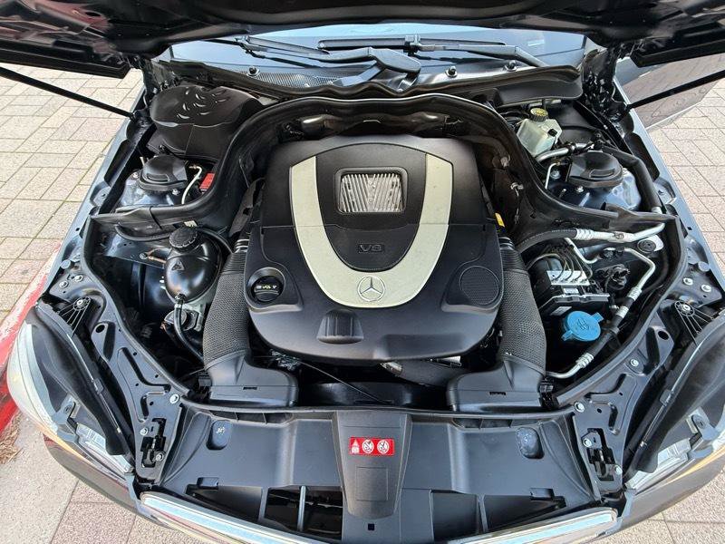 Used 2010 Mercedes-Benz E 550 Sedan image 28