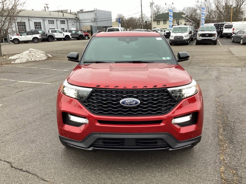 Used 2023 Ford Explorer ST w/ Equipment Group 401A image 2