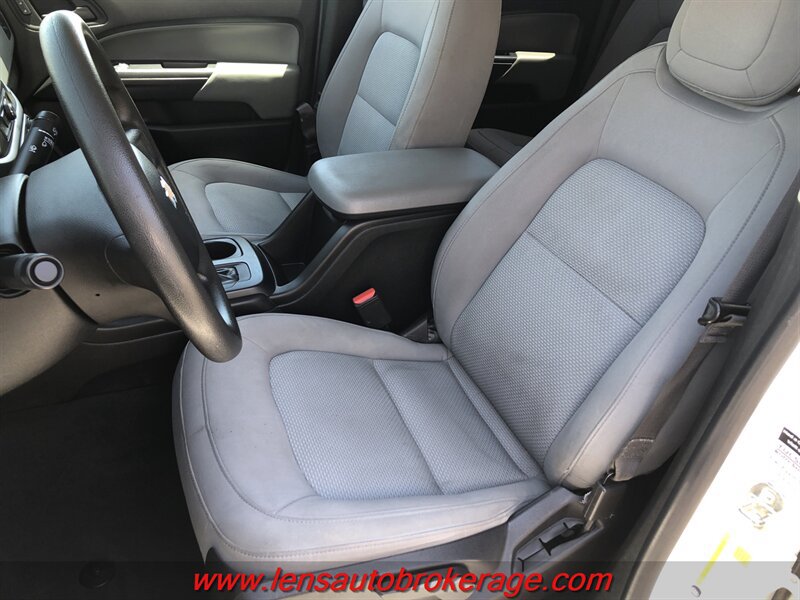 Used 2019 Chevrolet Colorado W/T RWD image 12