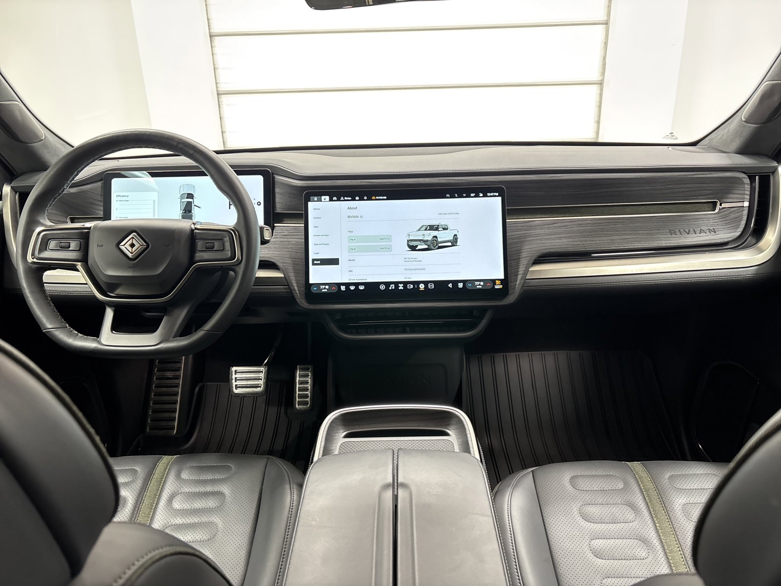 Used 2023 Rivian R1T Adventure AWD/4WD image 25