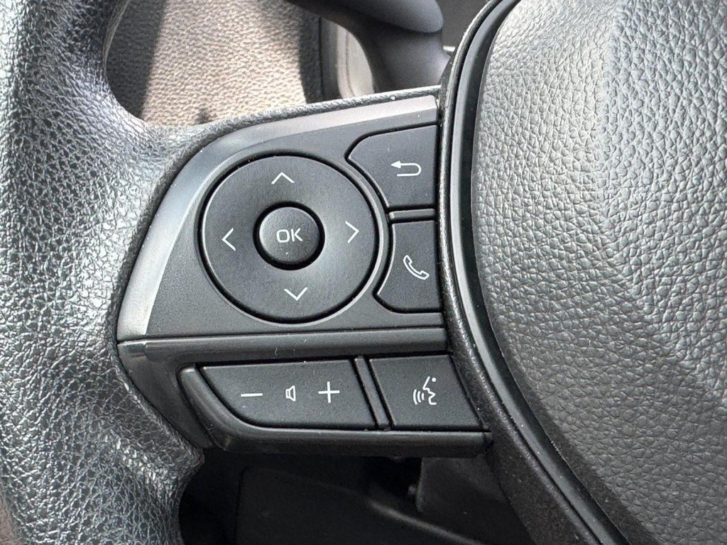 Used 2025 Toyota Corolla LE FWD image 19