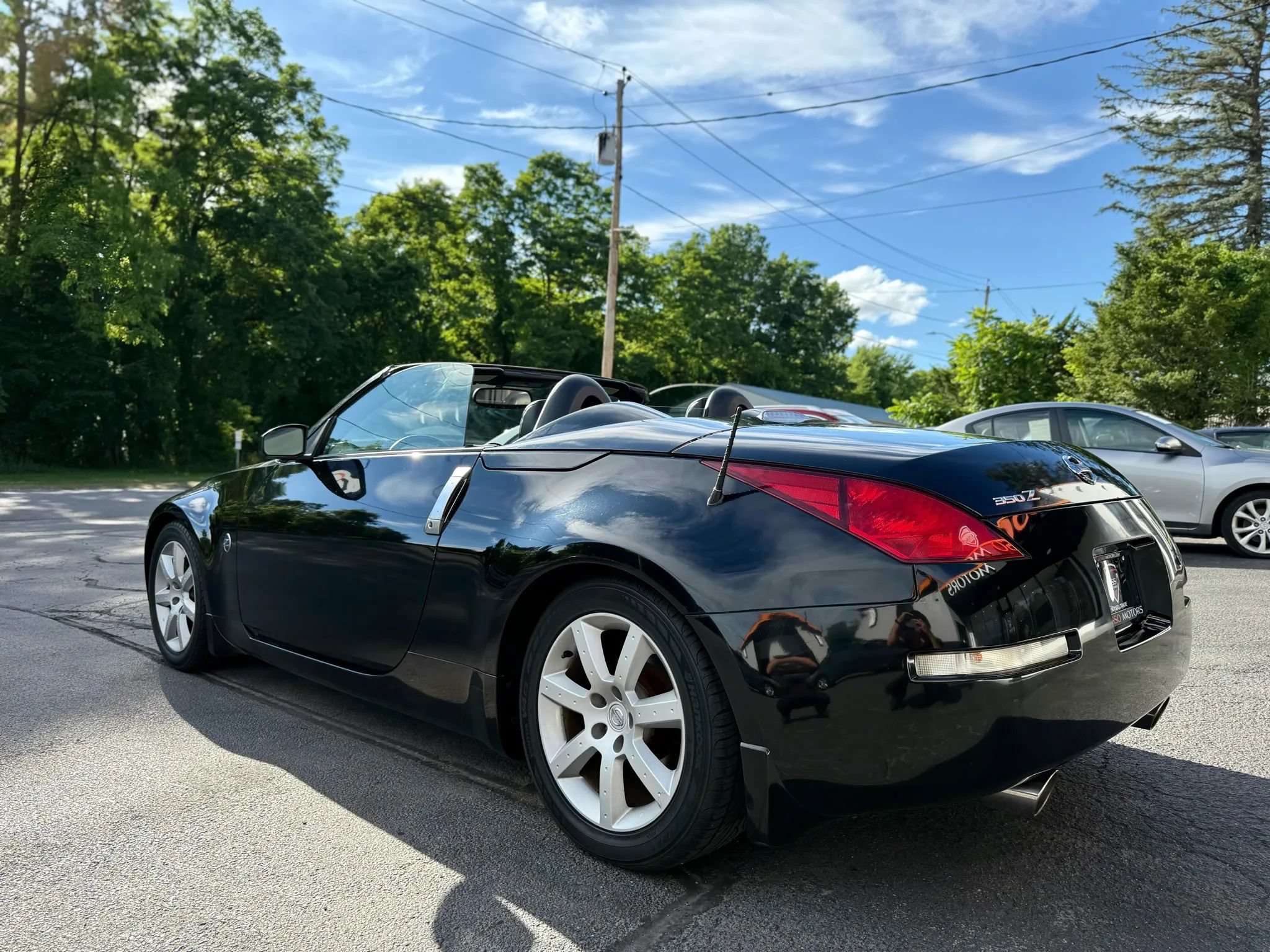 Used 2004 Nissan 350Z Touring RWD image 4