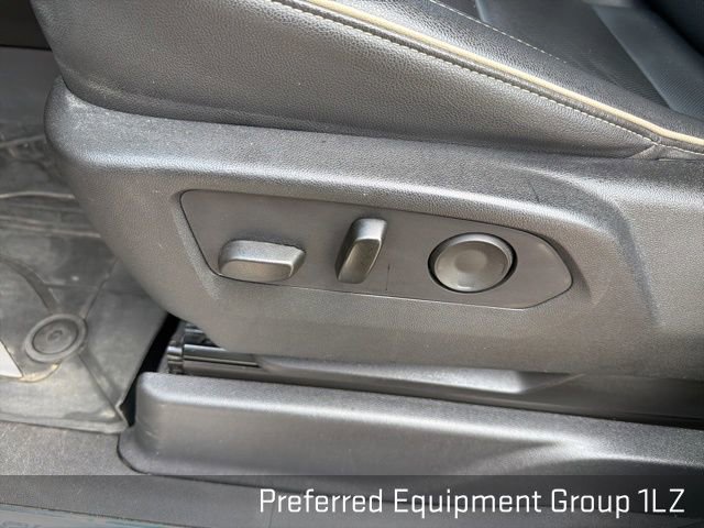 Used 2021 Chevrolet Tahoe Premier w/ Premium Package image 29