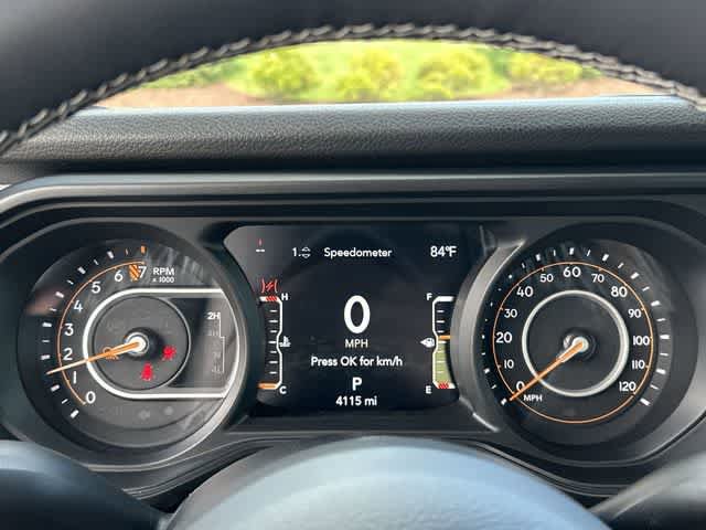 Used 2025 Jeep Gladiator Sport image 6