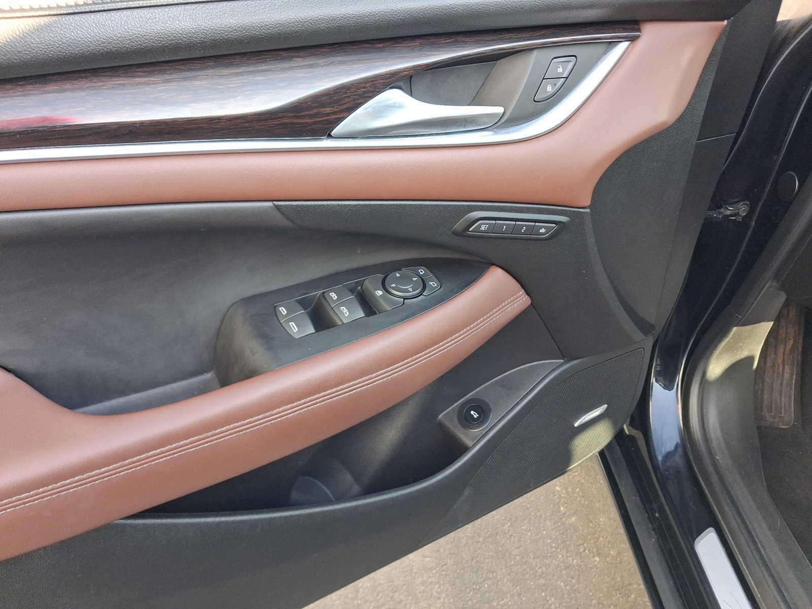 Used 2019 Buick LaCrosse Avenir w/ Driver Confidence Package II AWD/4WD image 23