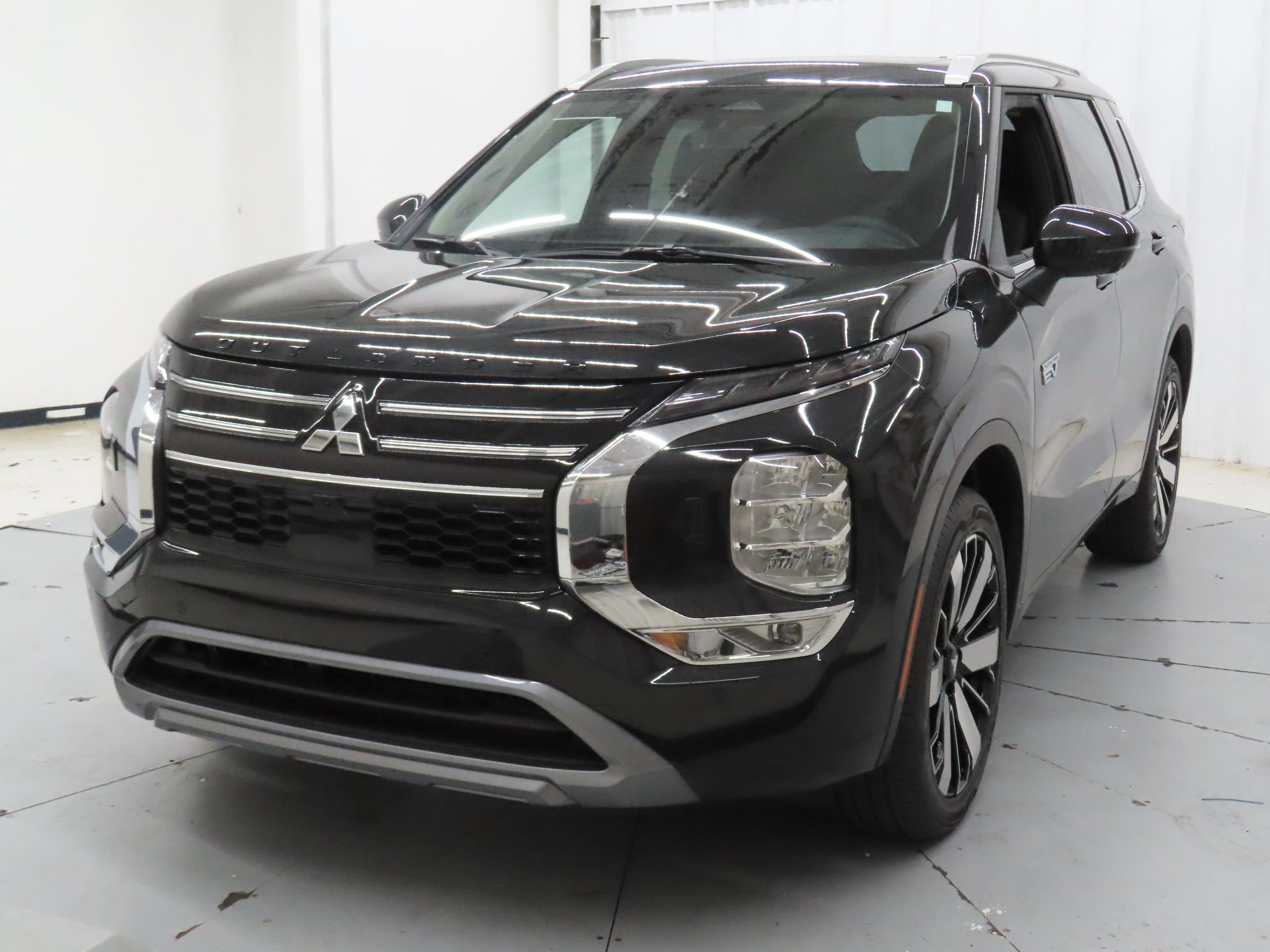 New 2026 Mitsubishi Outlander SEL AWD/4WD image 8