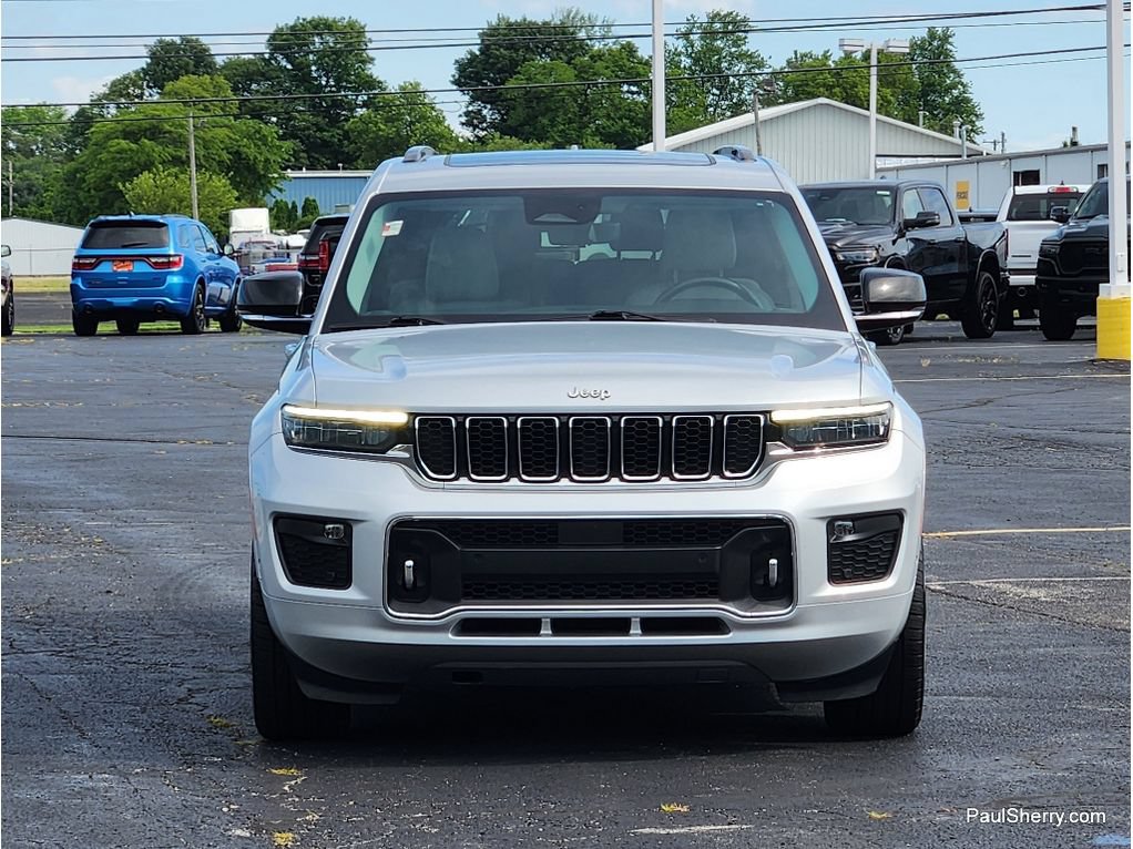 Used 2021 Jeep Grand Cherokee L Overland w/ Luxury Tech Group IV AWD/4WD image 8