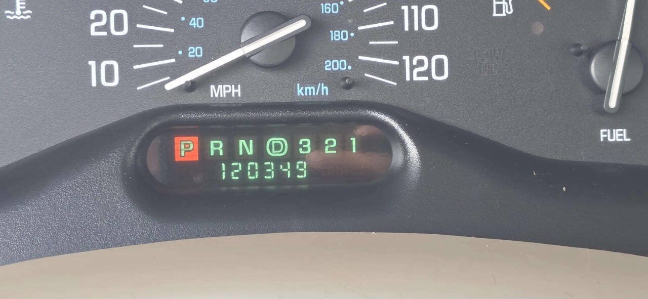 Used 2002 Buick Century Custom w/ Custom Premium Pkg FWD image 7