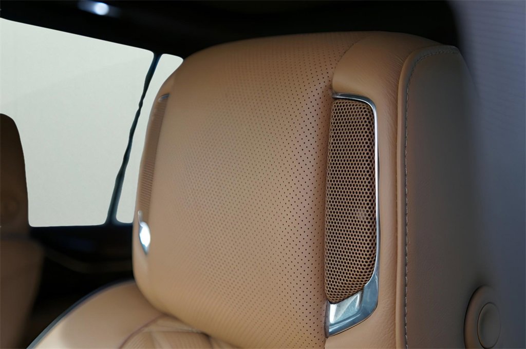 Used 2021 Cadillac Escalade Sport w/ Driver Assist Tech Package image 24