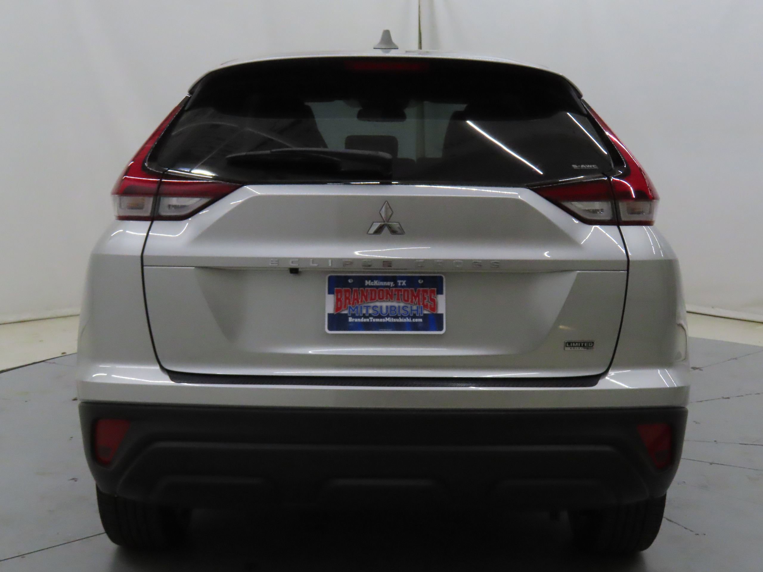 New 2025 Mitsubishi Eclipse Cross LE image 4