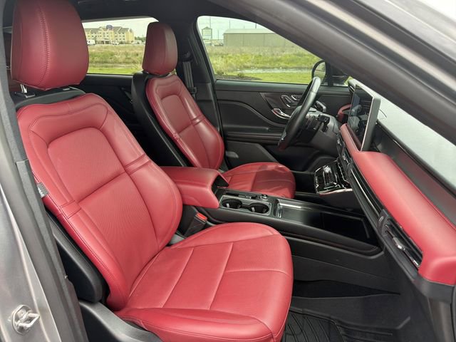 Used 2024 Lincoln Corsair Reserve FWD image 13