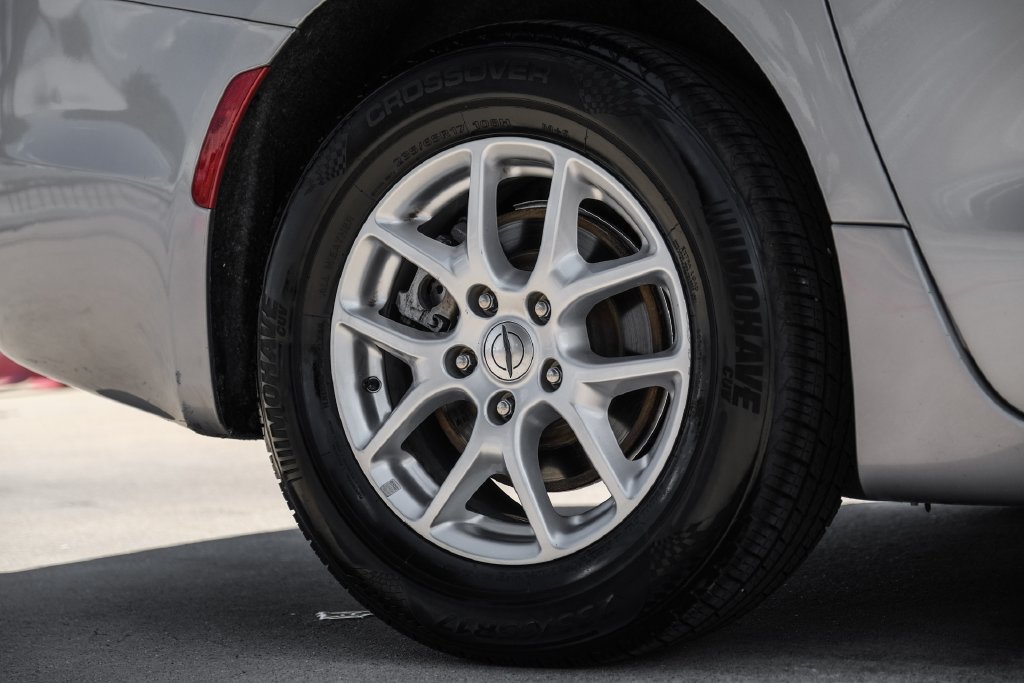 Used 2021 Chrysler Pacifica Touring-L FWD image 61