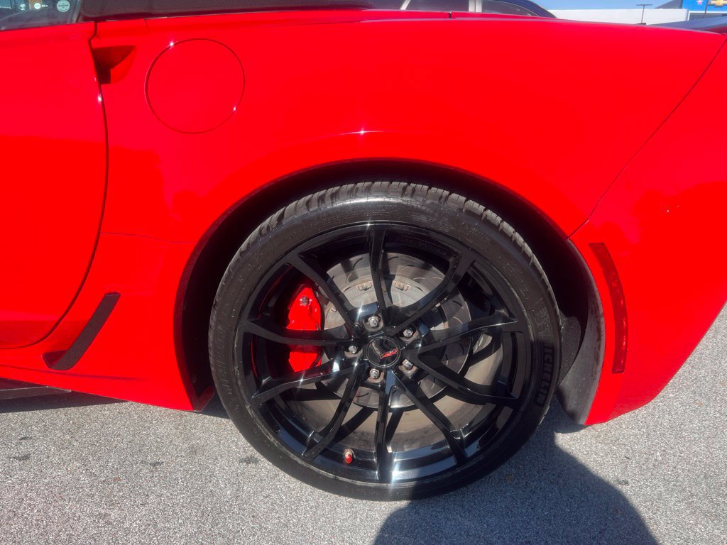 Used 2019 Chevrolet Corvette Grand Sport w/ Grand Sport Heritage Package RWD image 11