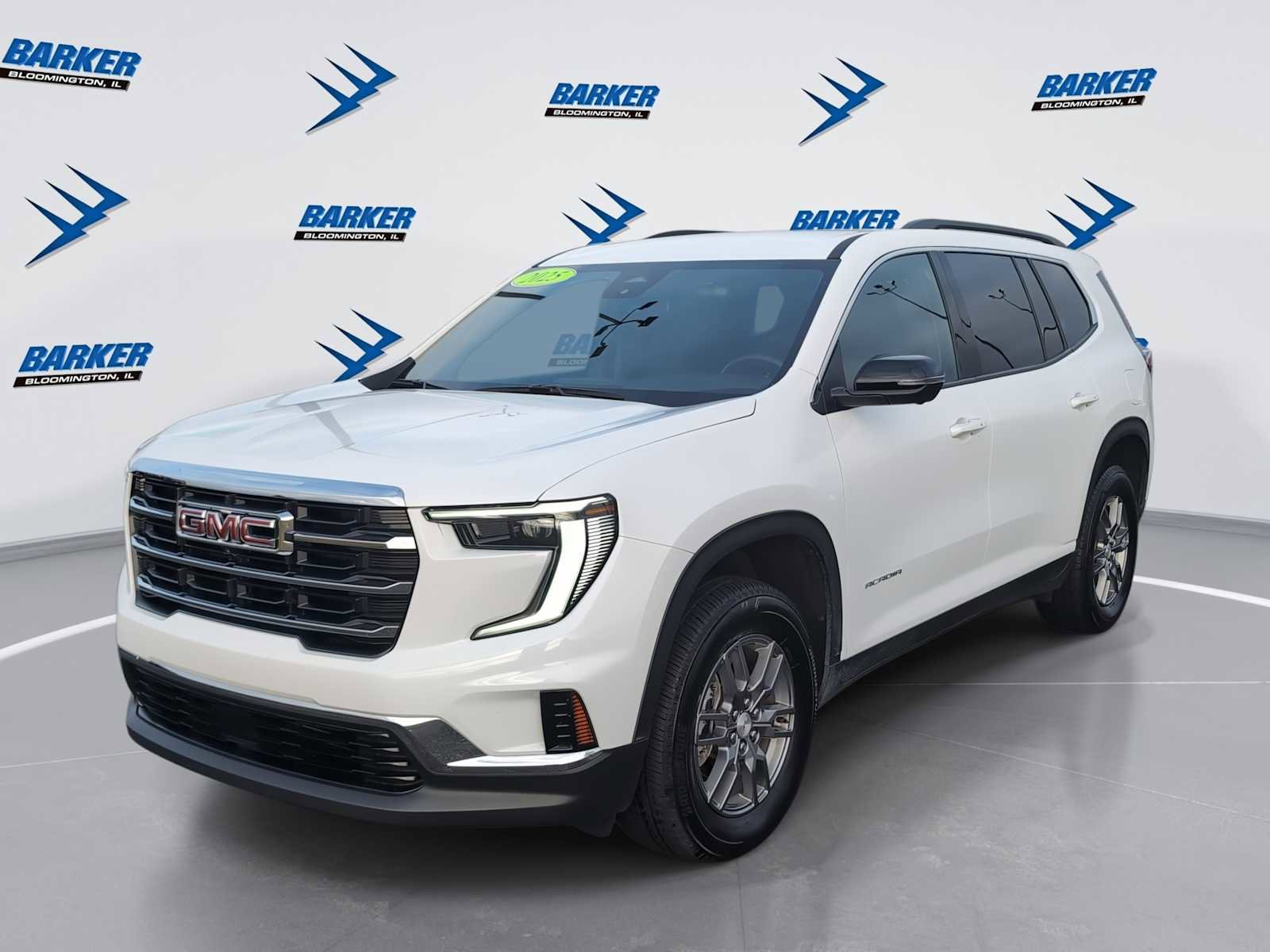 Used 2025 GMC Acadia Elevation image 1